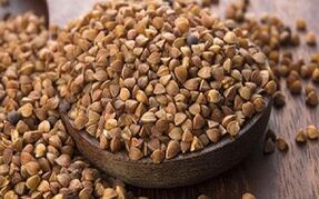 L'essence du régime au sarrasin pour perdre du poids.